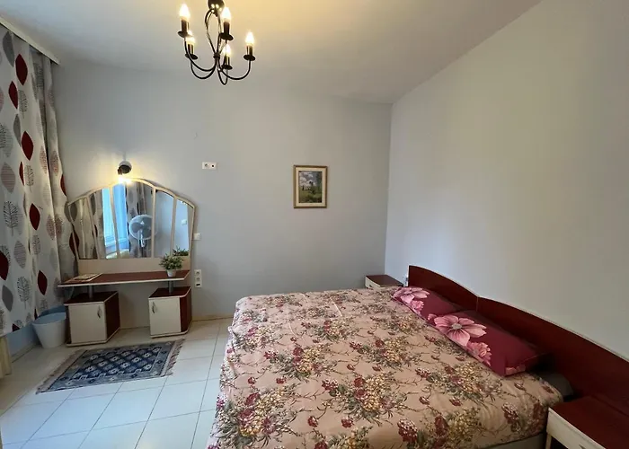 113 In Sofia With 2Br And 2 Full Bath