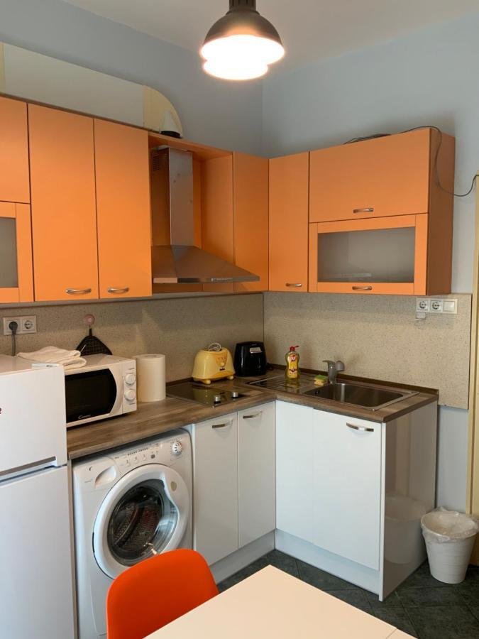 113 In With 2br And 2 Full Bath * София